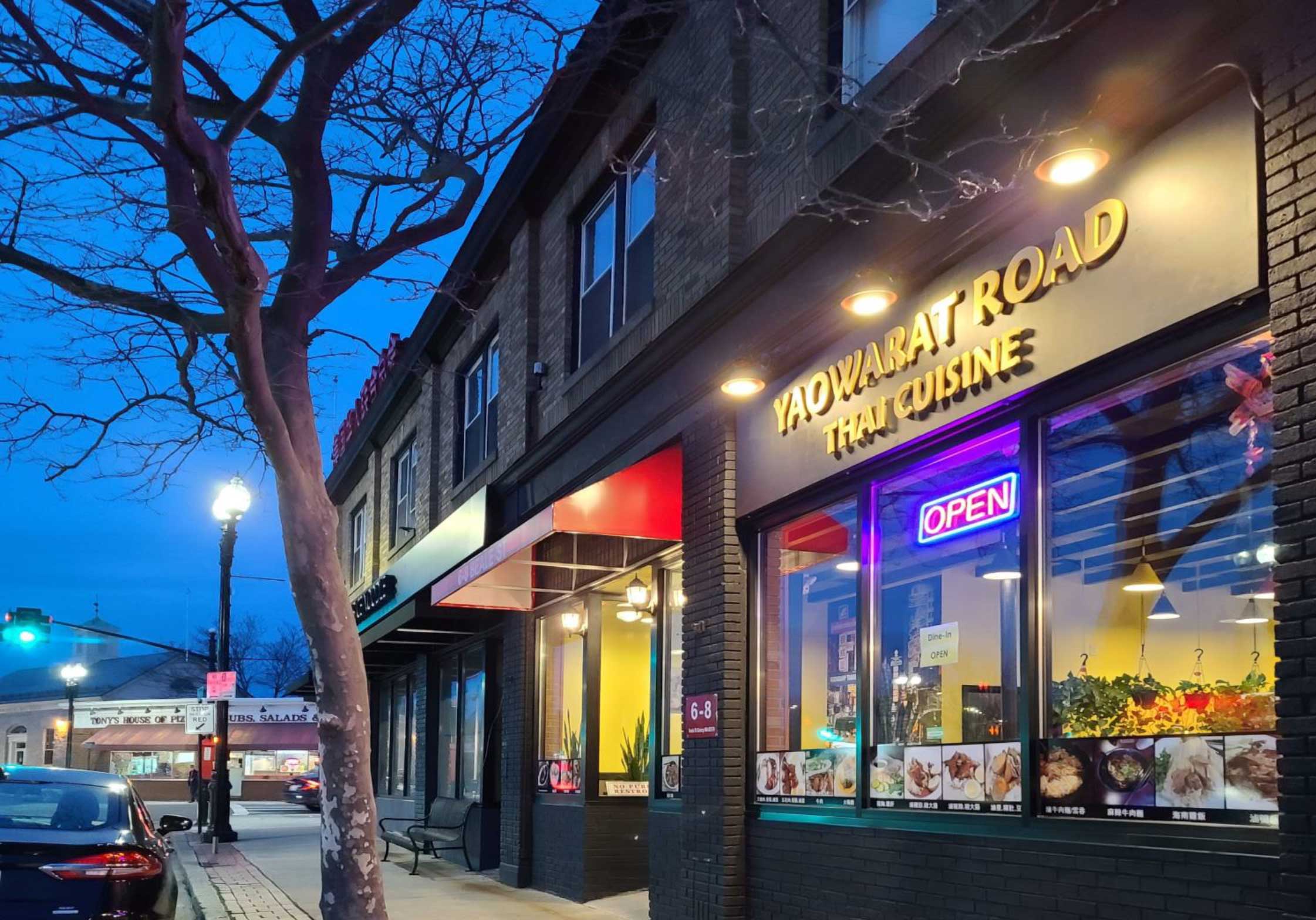 Yaowarat Road Thai Street Food Restaurant